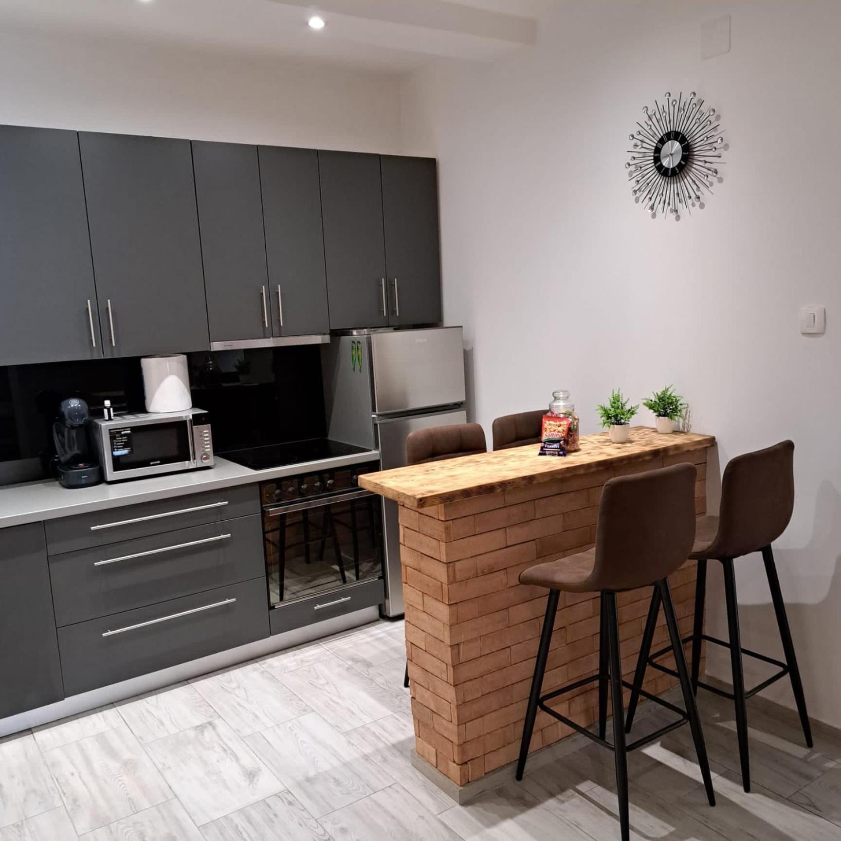 Iva Apartman Sa Bazenom Donji Zemunik Luaran gambar